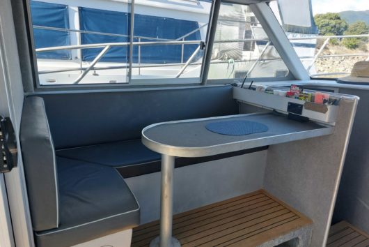 Bladerunner 12.2m power cat - Image 10